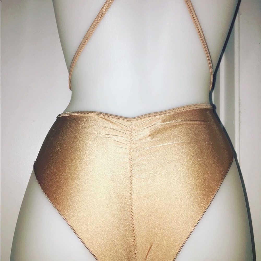 Swimsuit - Picture 6 of 6